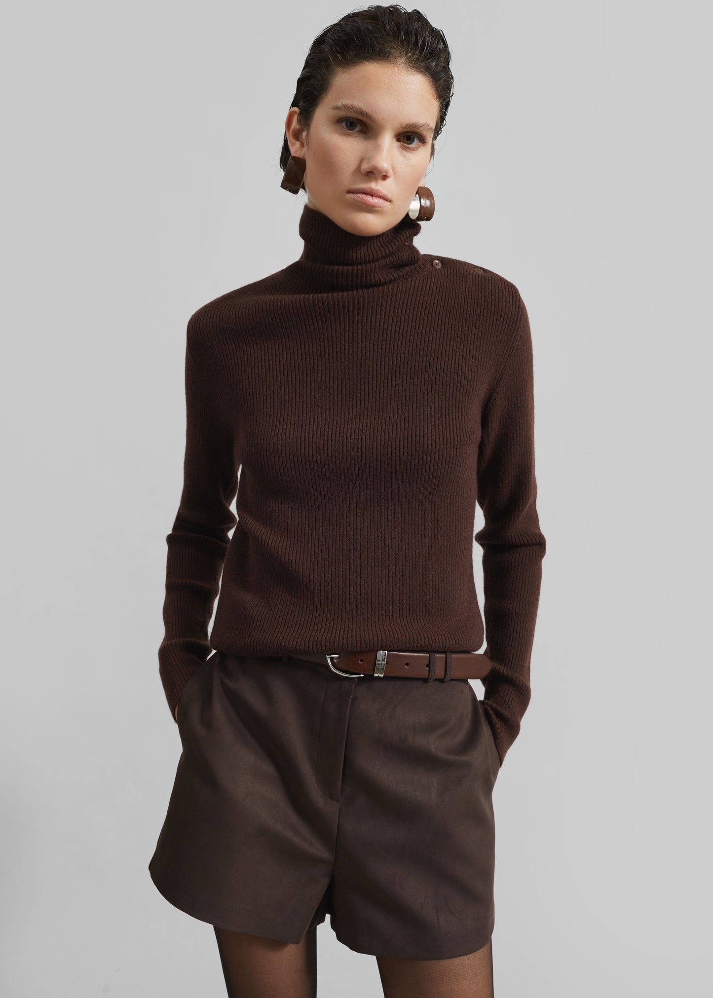 Devar Turtleneck Sweater - Brown