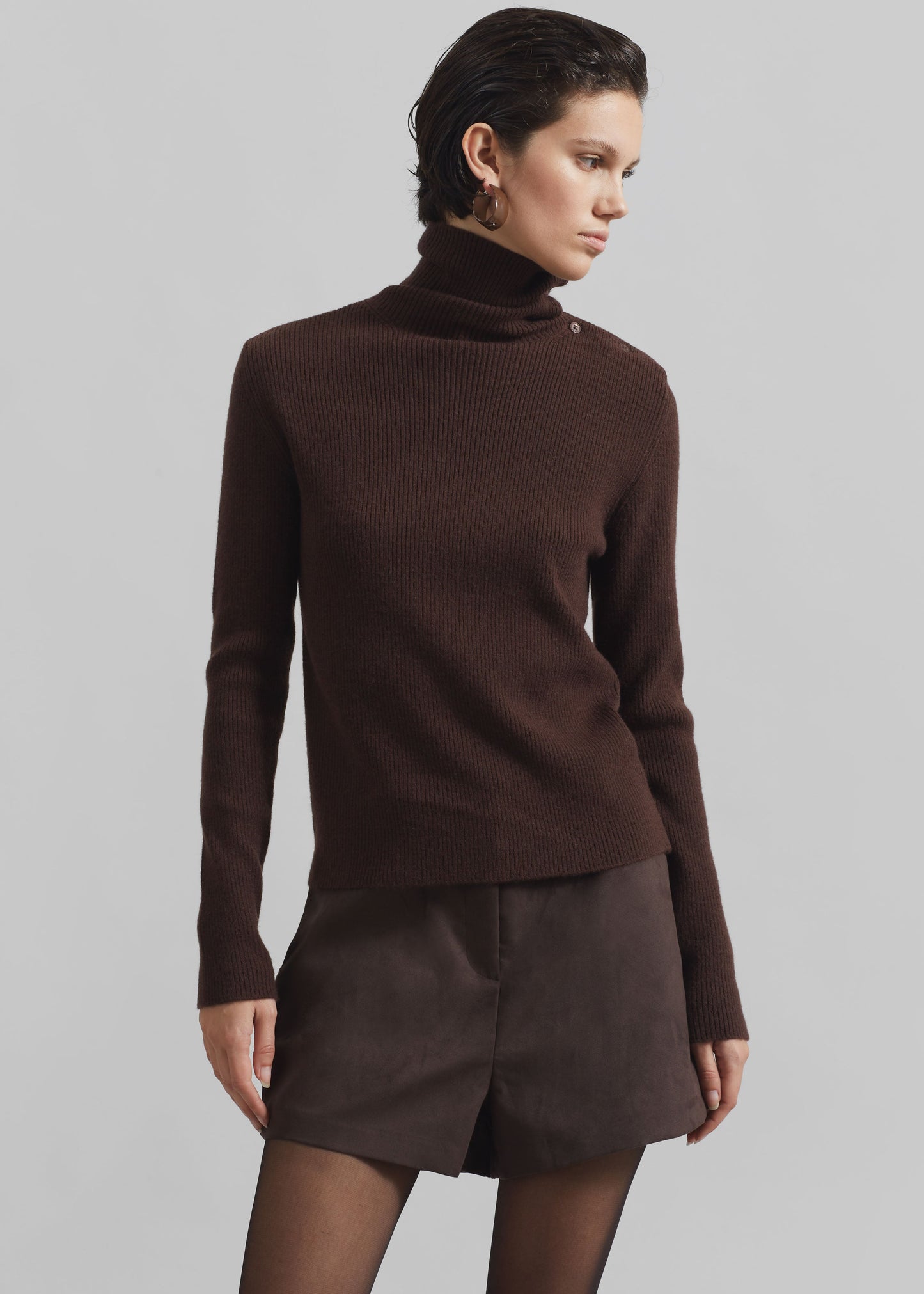 Devar Turtleneck Sweater - Brown