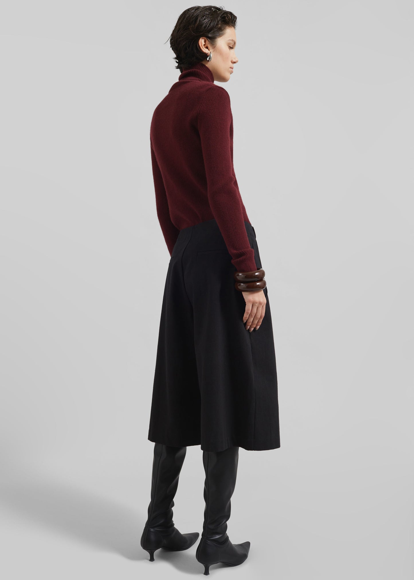 Devar Turtleneck Sweater - Burgundy