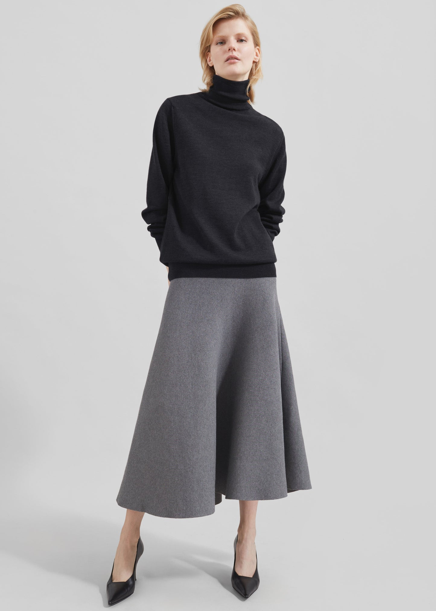 Eve Thin Turtleneck Sweater - Dark Grey Melange