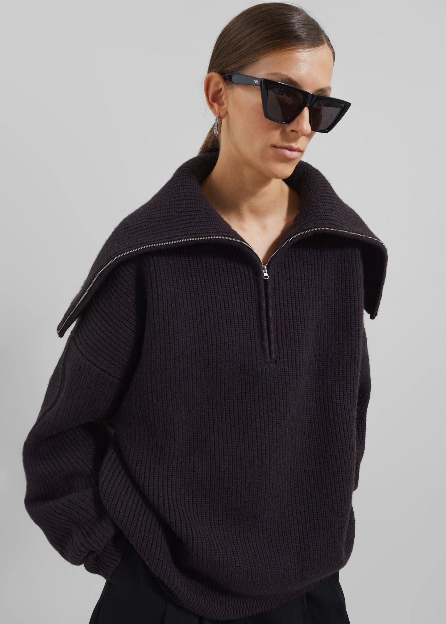 Hazel Oversized Wool Jumper - Dark Plum