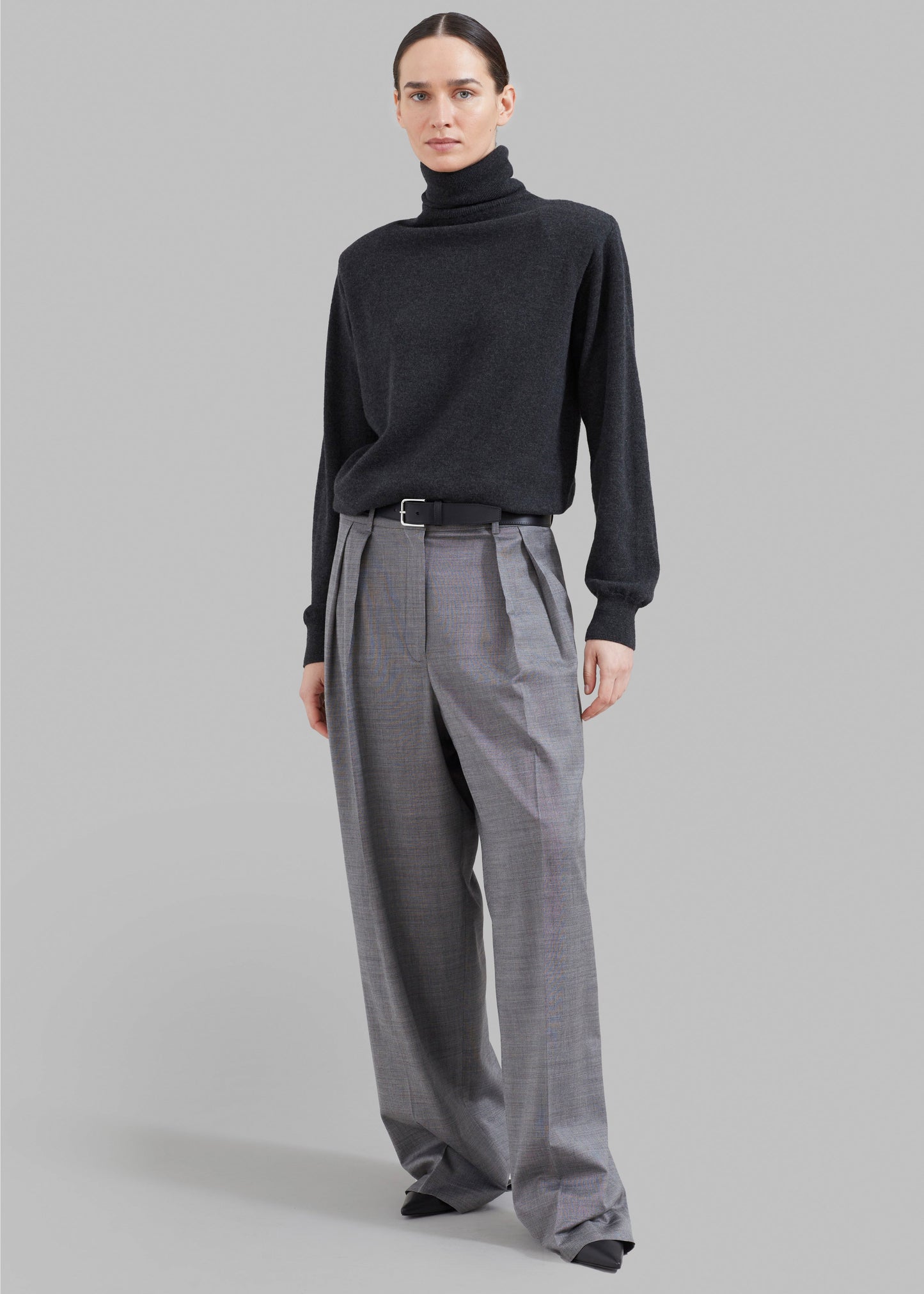 Ines Thin Padded Turtleneck - Charcoal