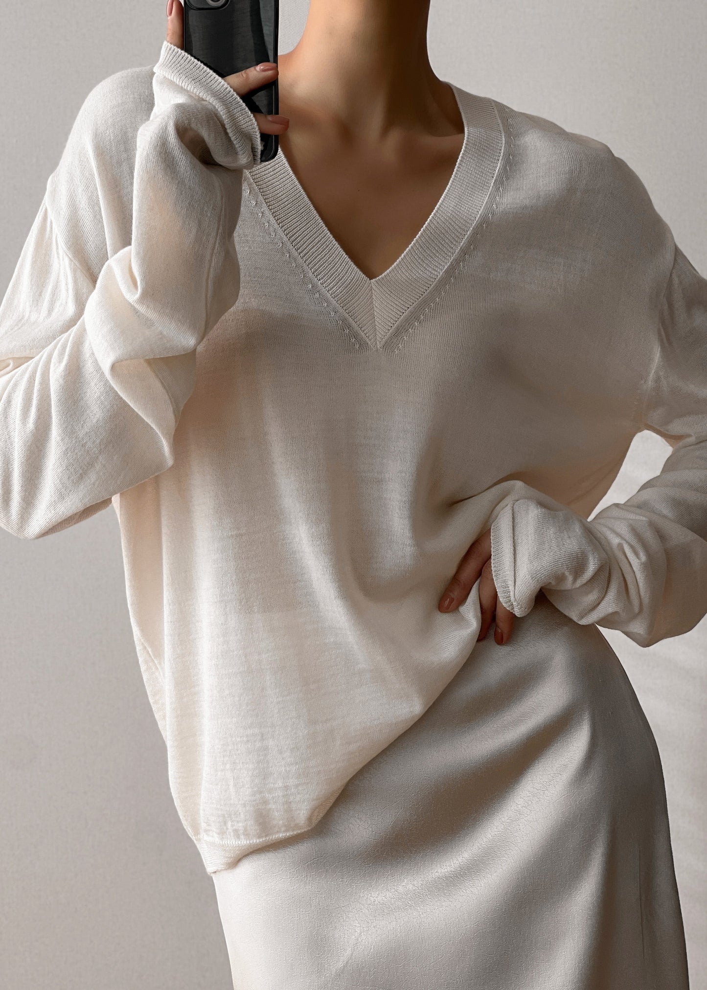 Juro V-Neck Knit - Cream