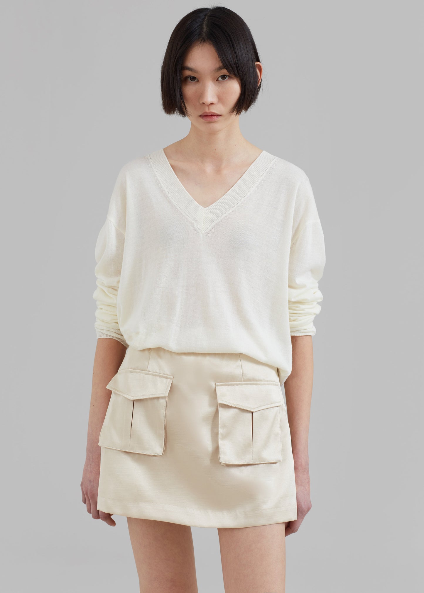 Juro V-Neck Knit - Cream