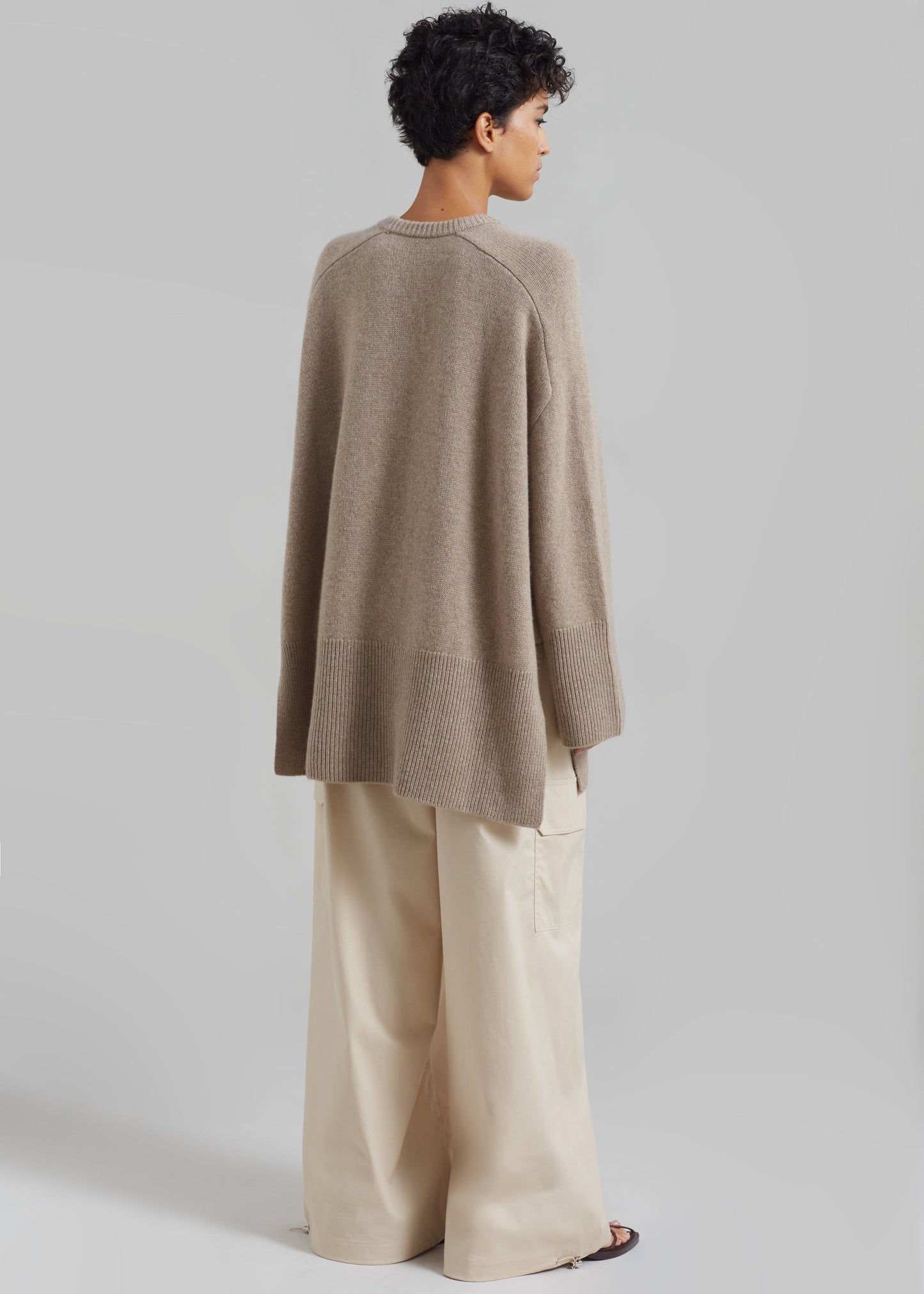 Kairon Cashmere Crewneck Sweater - Beige