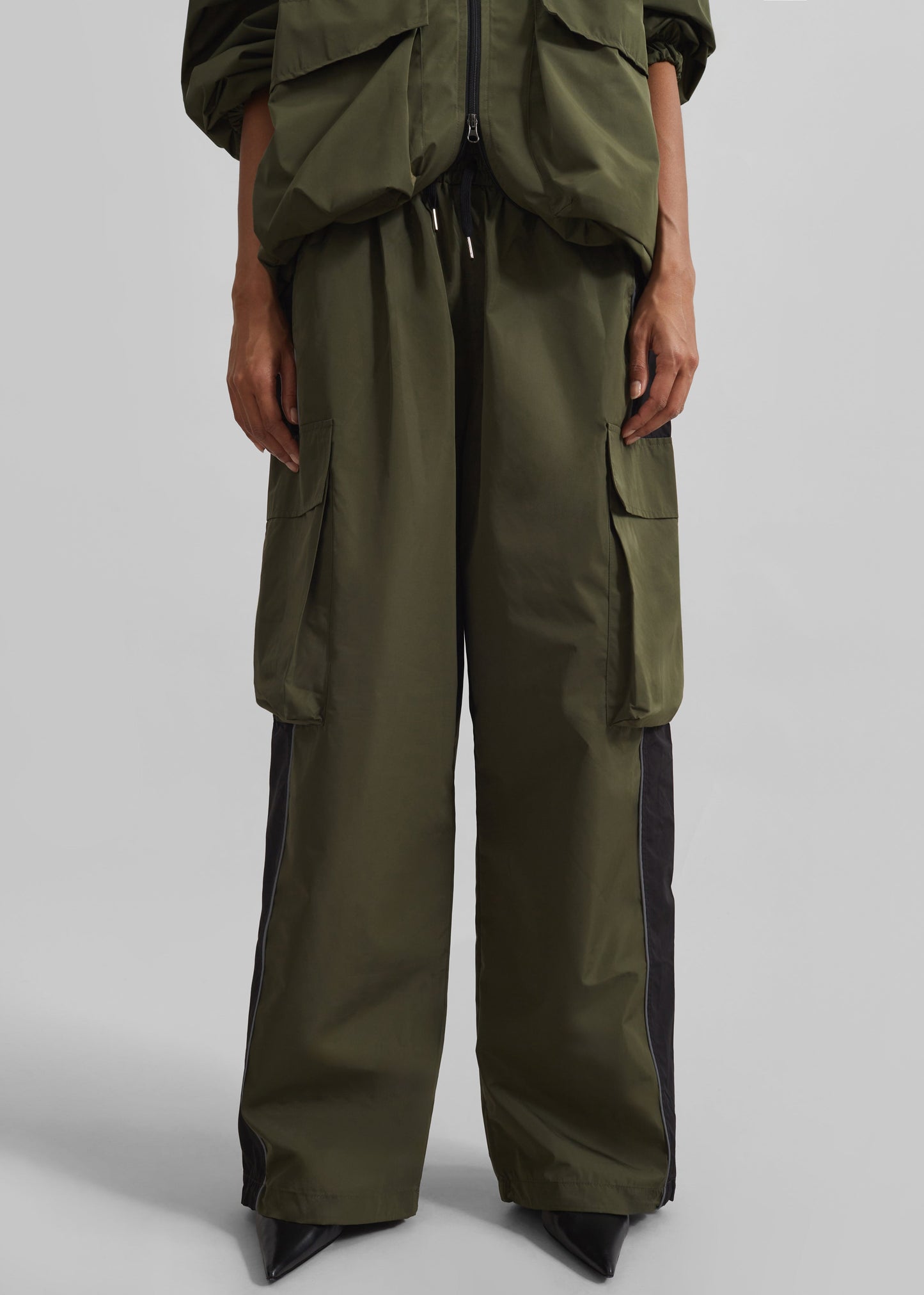 Navan Cargo Pants - Khaki