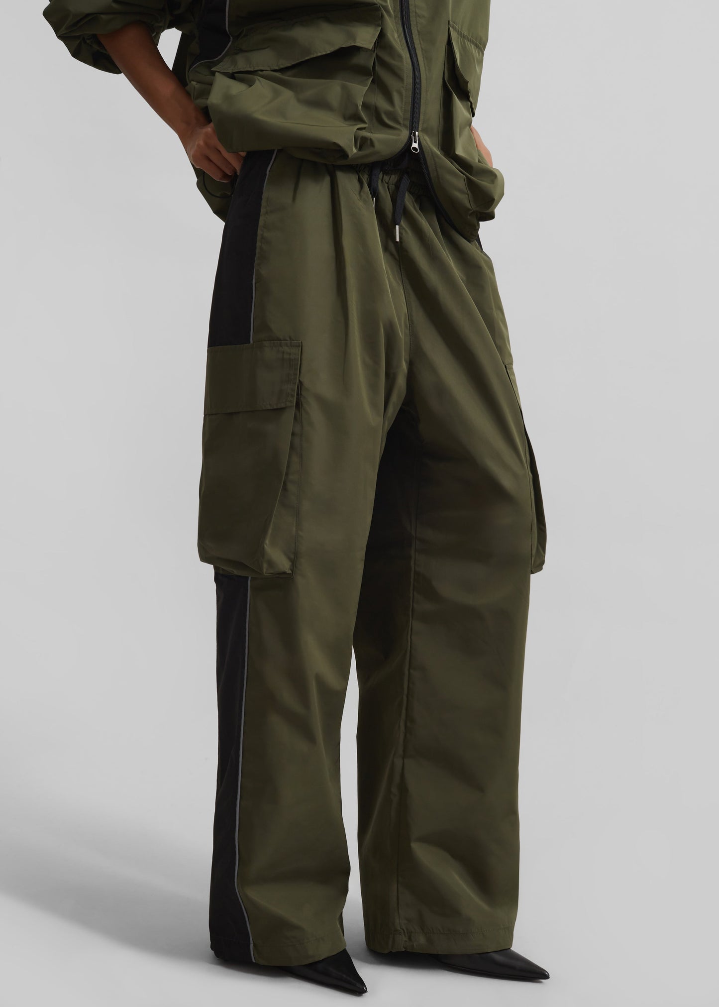 Navan Cargo Pants - Khaki