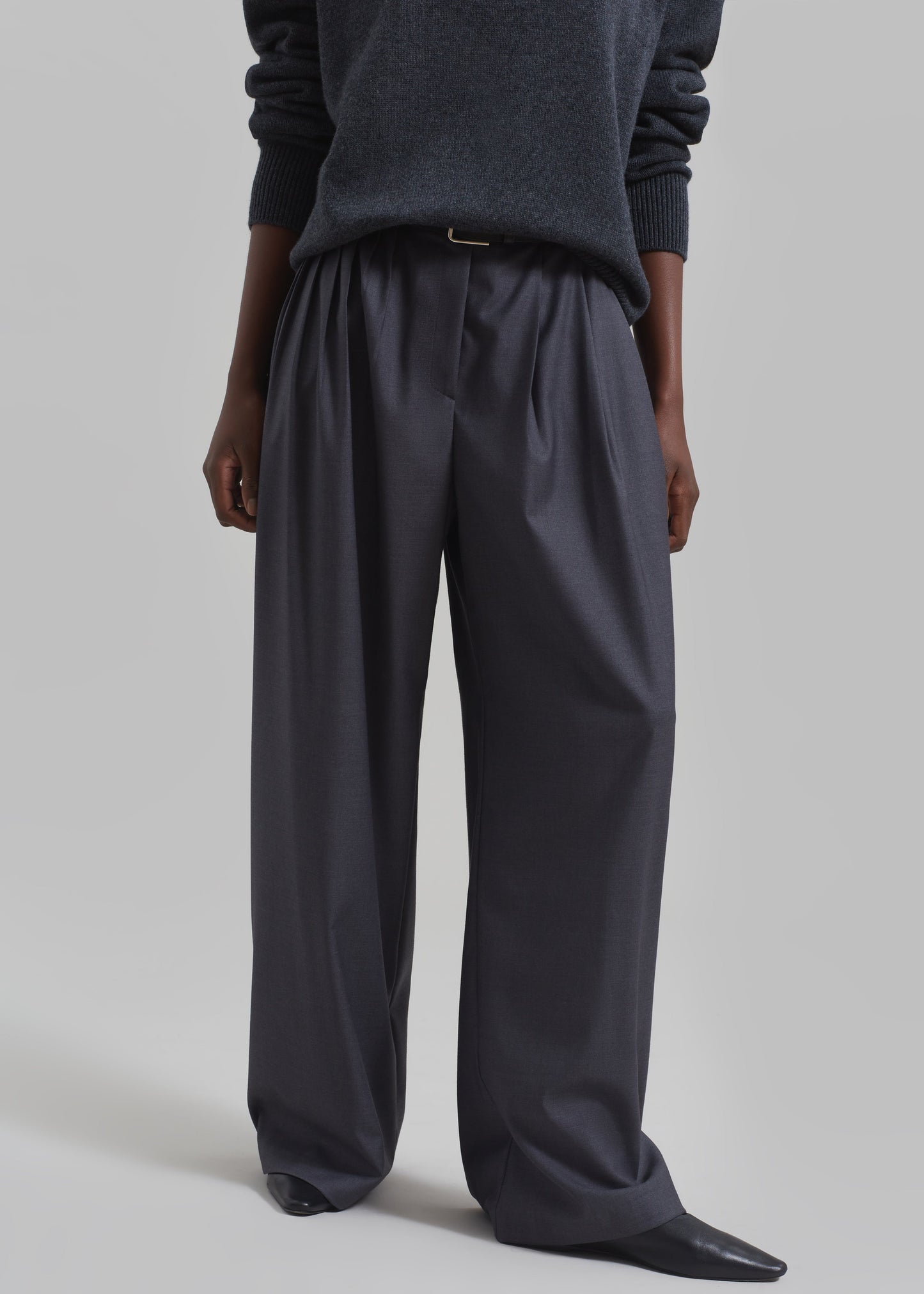 Nyla Pleated Pants - Charcoal