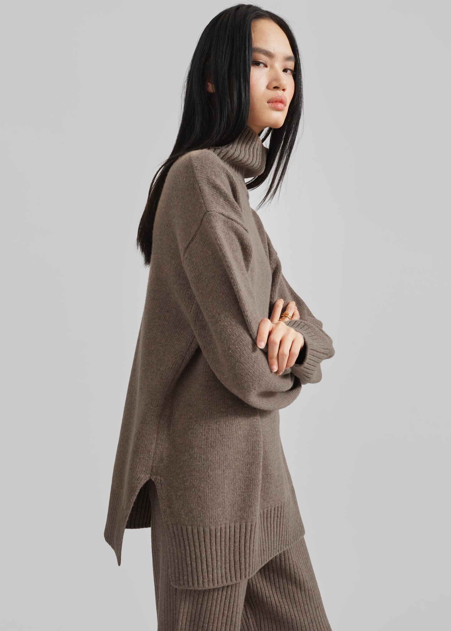 Odense Turtleneck Sweater - Brown