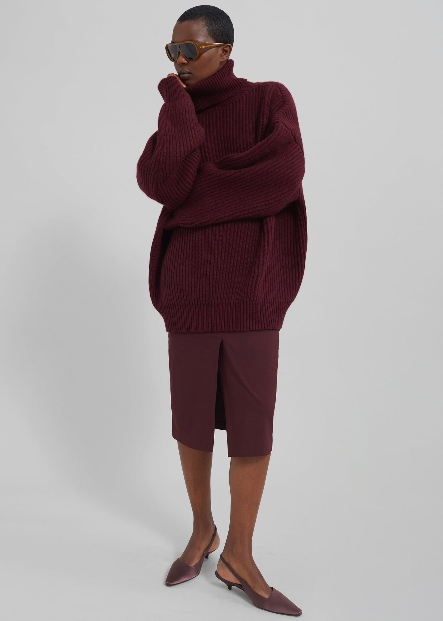 Olney Oversized Wool Turtleneck - Burgundy