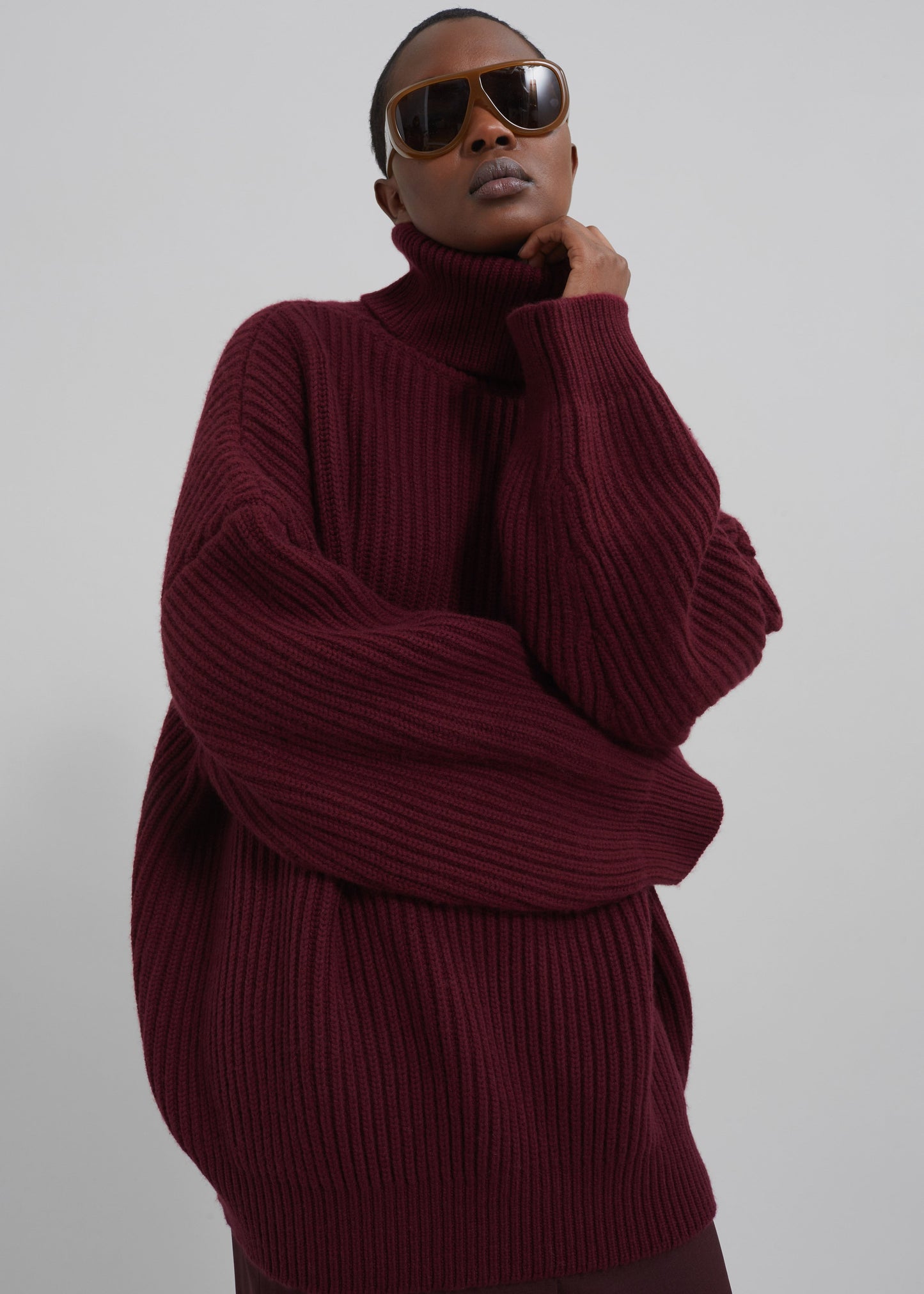 Olney Oversized Wool Turtleneck - Burgundy