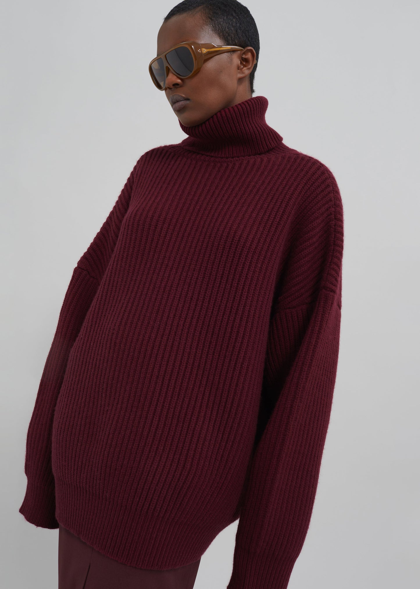 Olney Oversized Wool Turtleneck - Burgundy