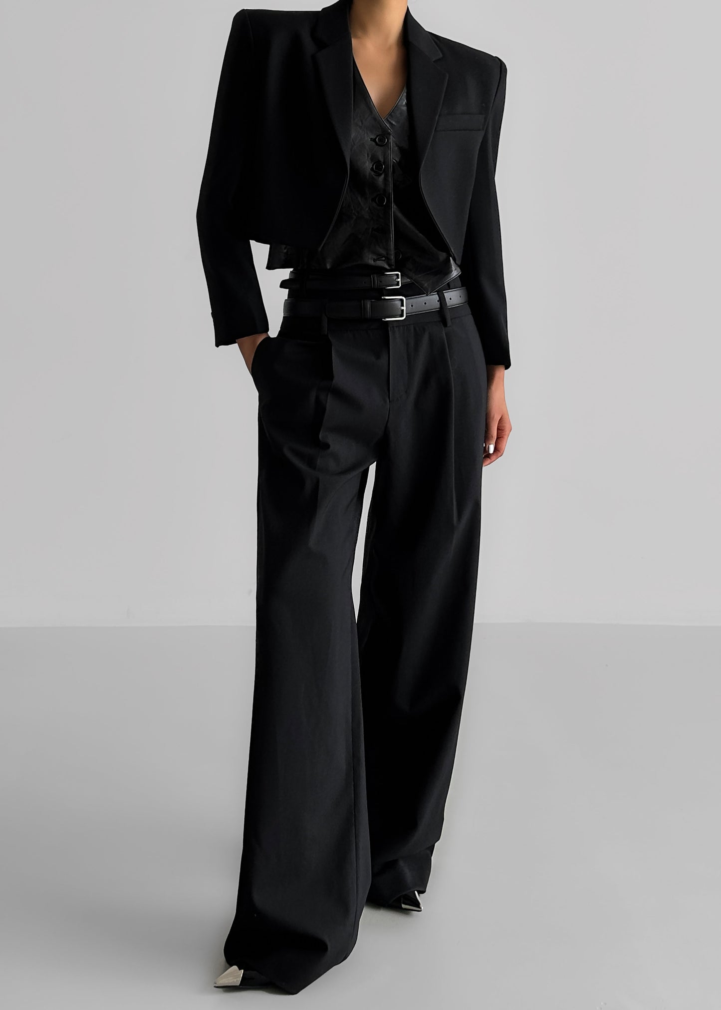 Olwen Pintuck Trousers - Black