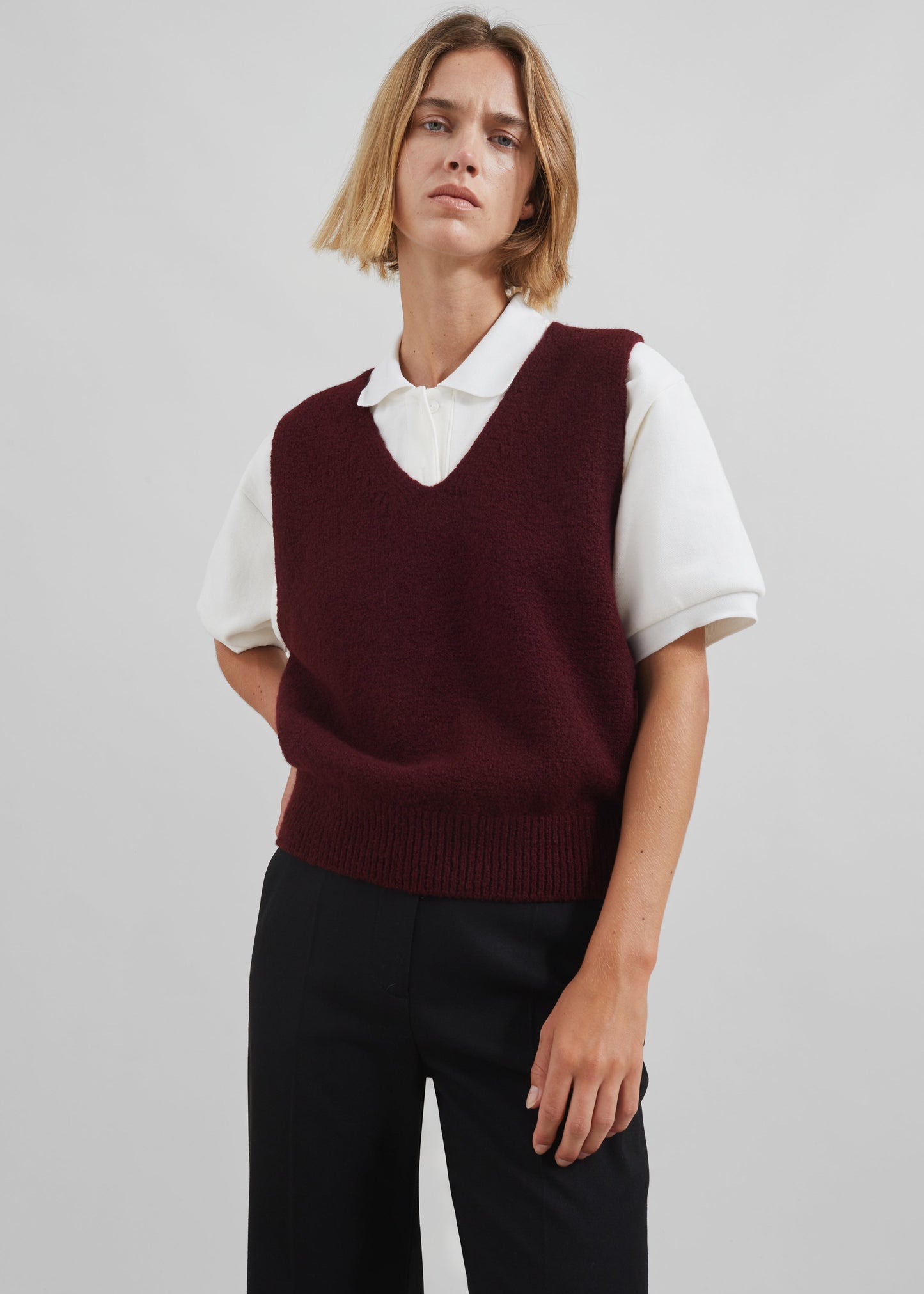 Pavia Knit Vest - Burgundy