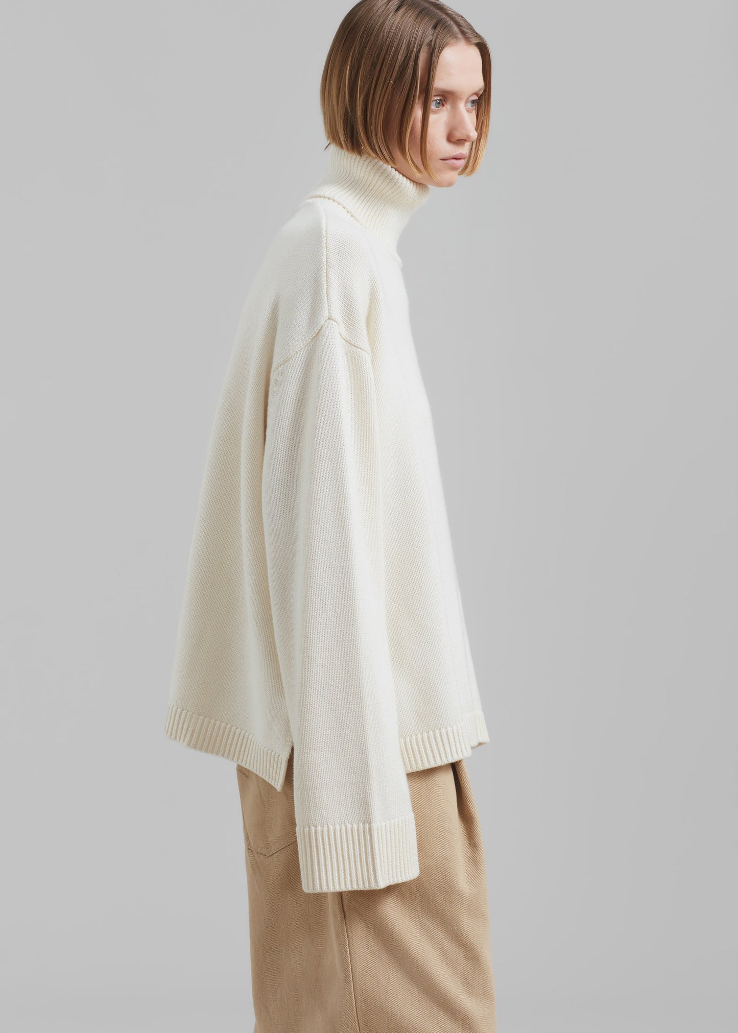 Rhea Trapeze Turtleneck - Ivory