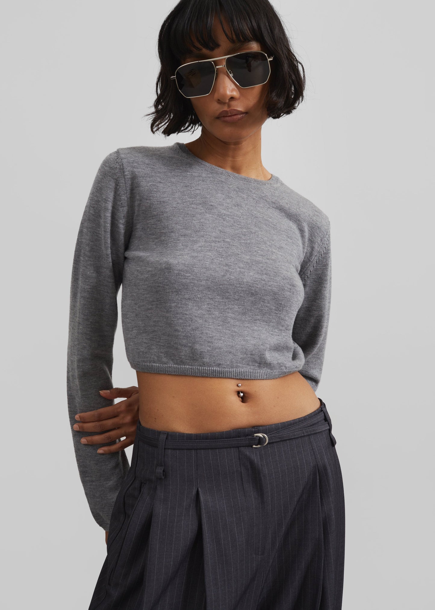 Veer Zip Cropped Sweater - Grey