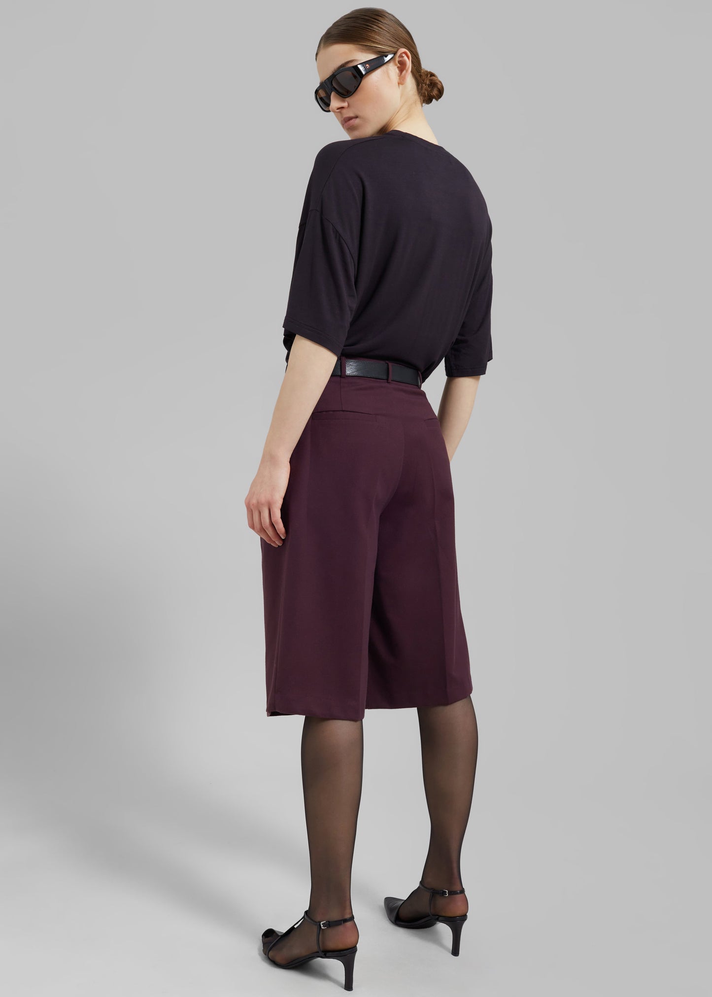 Wilma Pleated Bermuda Shorts - Burgundy